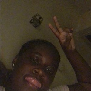 Meet your Posher, Allyce